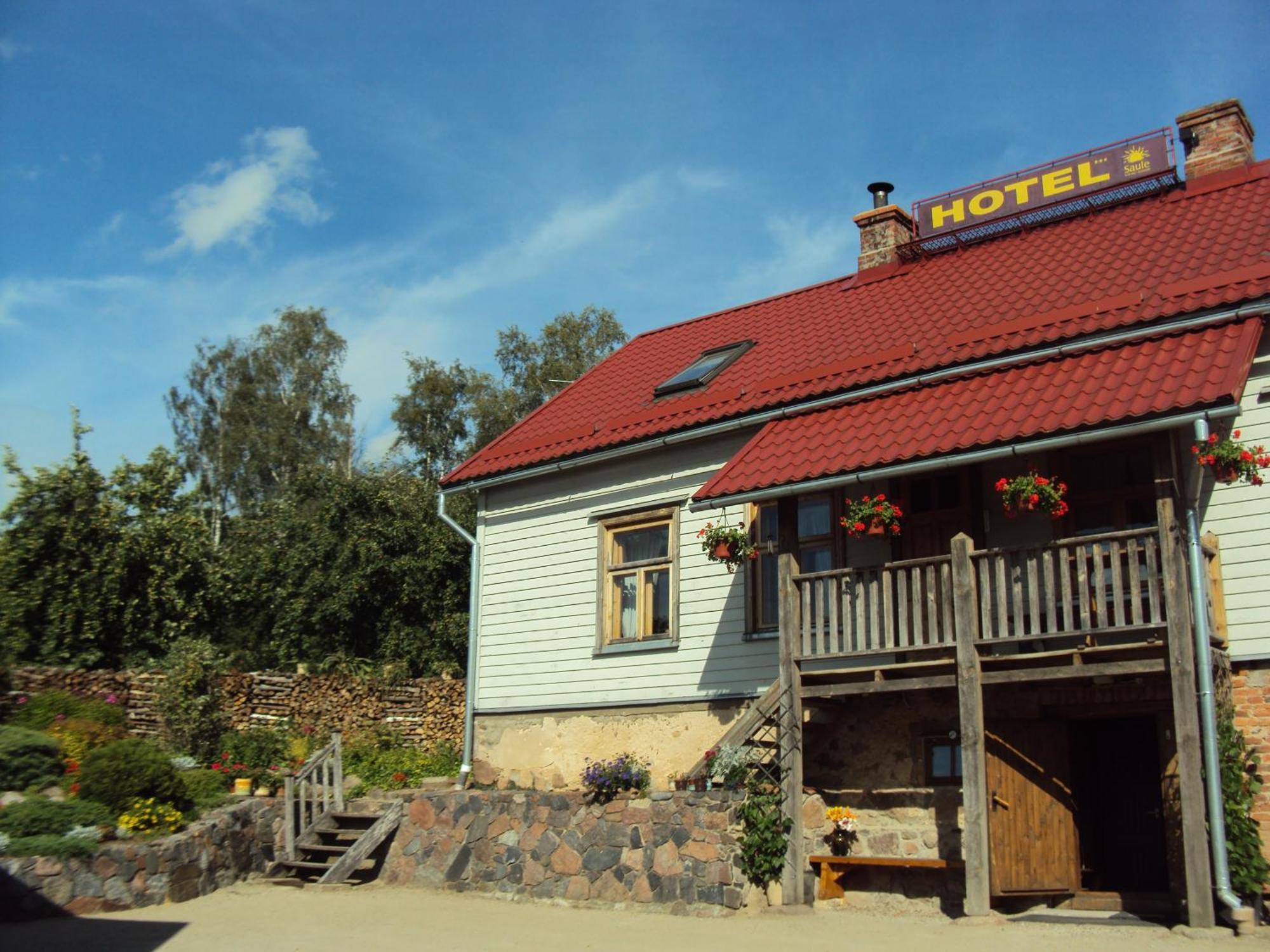 Saule Hotel Talsi Ngoại thất bức ảnh